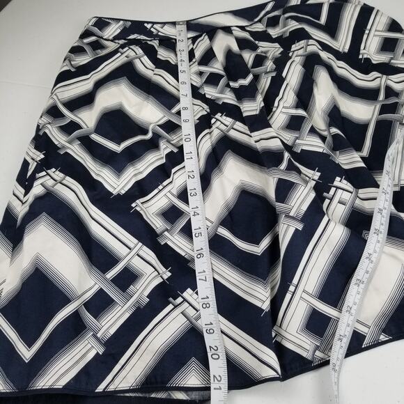 Talbots Navy Blue White Skirt Lined Nice Size 12 - Picture 4 of 6